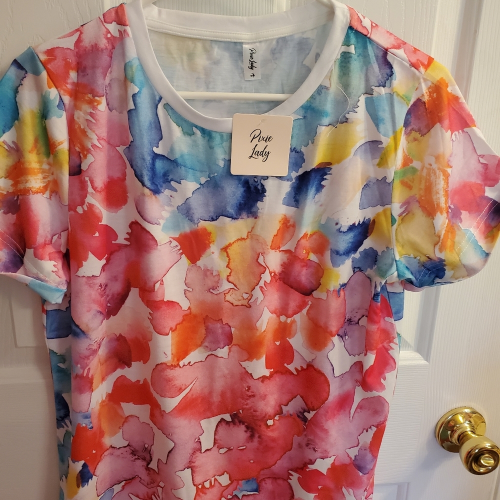 NWT fashion tshirt
